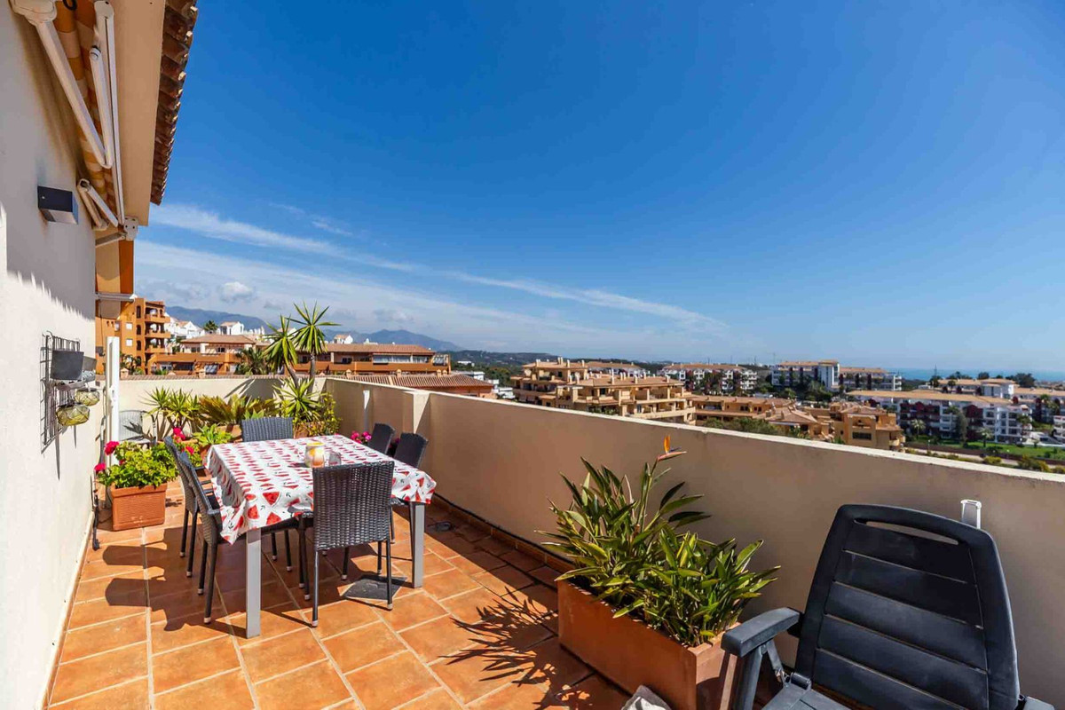 3 Bed Apartment for sale in Mijas Costa Del Sol, Málaga, Spain