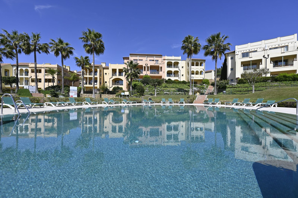 Se vende Apartamento Planta Media de 2 dormitorios en Costa Del Sol, Málaga, España