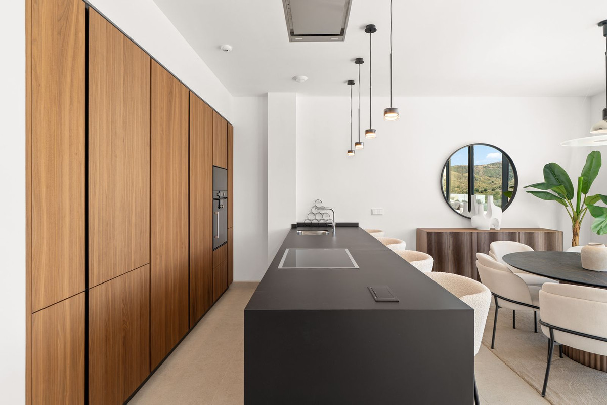 3 Bed Apartment for sale in Cabopino Costa Del Sol, Málaga, Spain