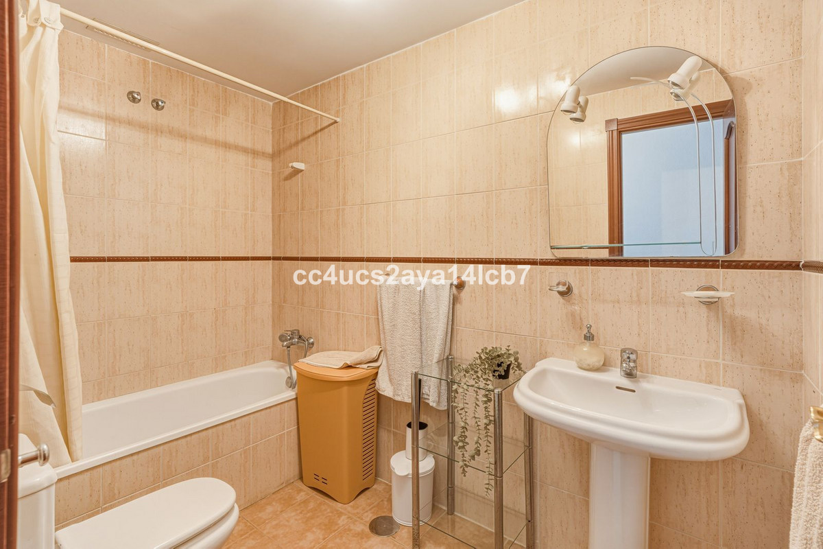 2 Bed Apartment for sale in Riviera Del Sol Costa Del Sol, Málaga, Spain