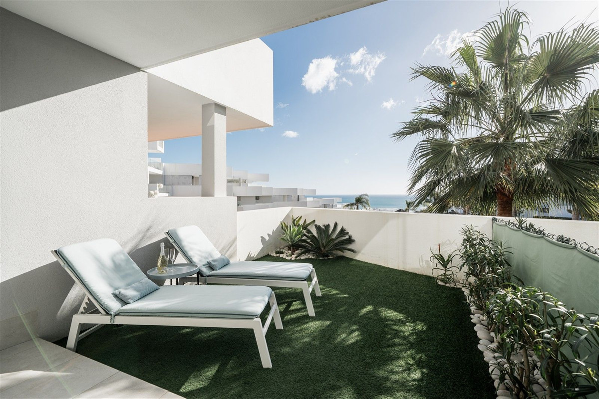 2 Bed Apartment for sale in Manilva Costa Del Sol, Málaga, Spain