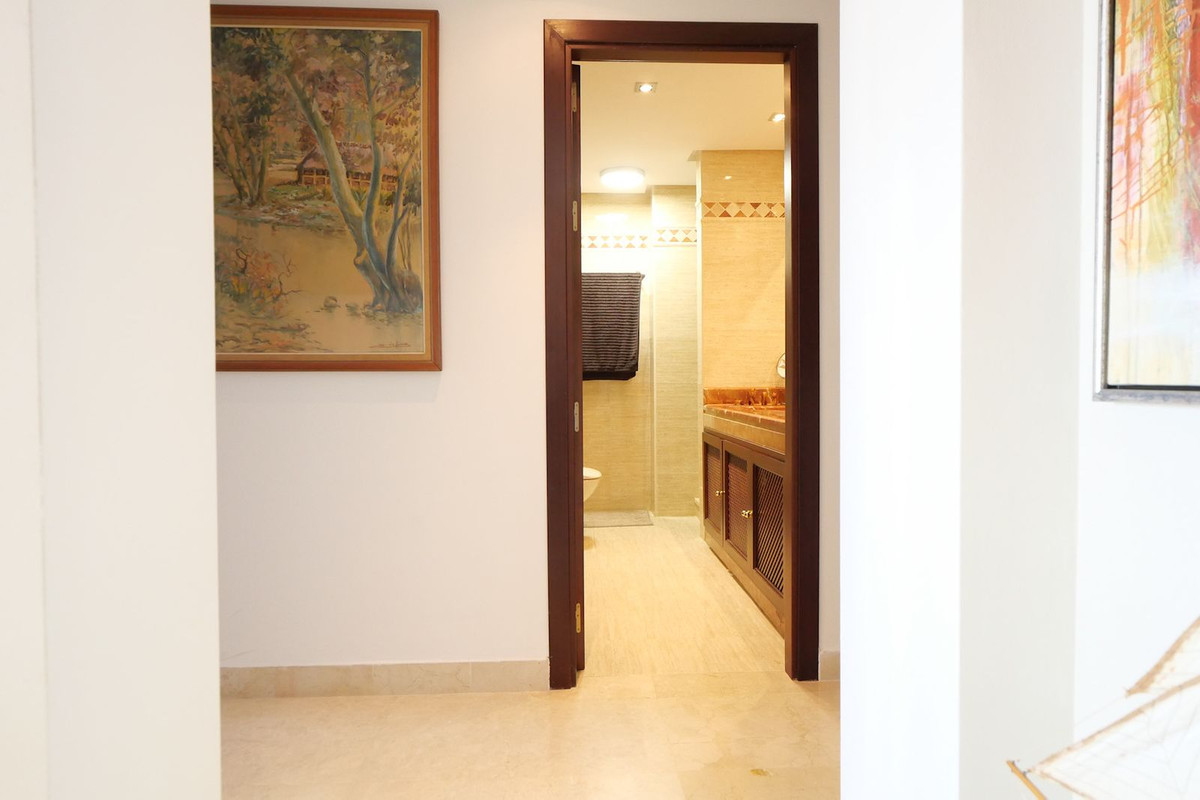 2 Bed Apartment for sale in La Mairena Costa Del Sol, Málaga, Spain