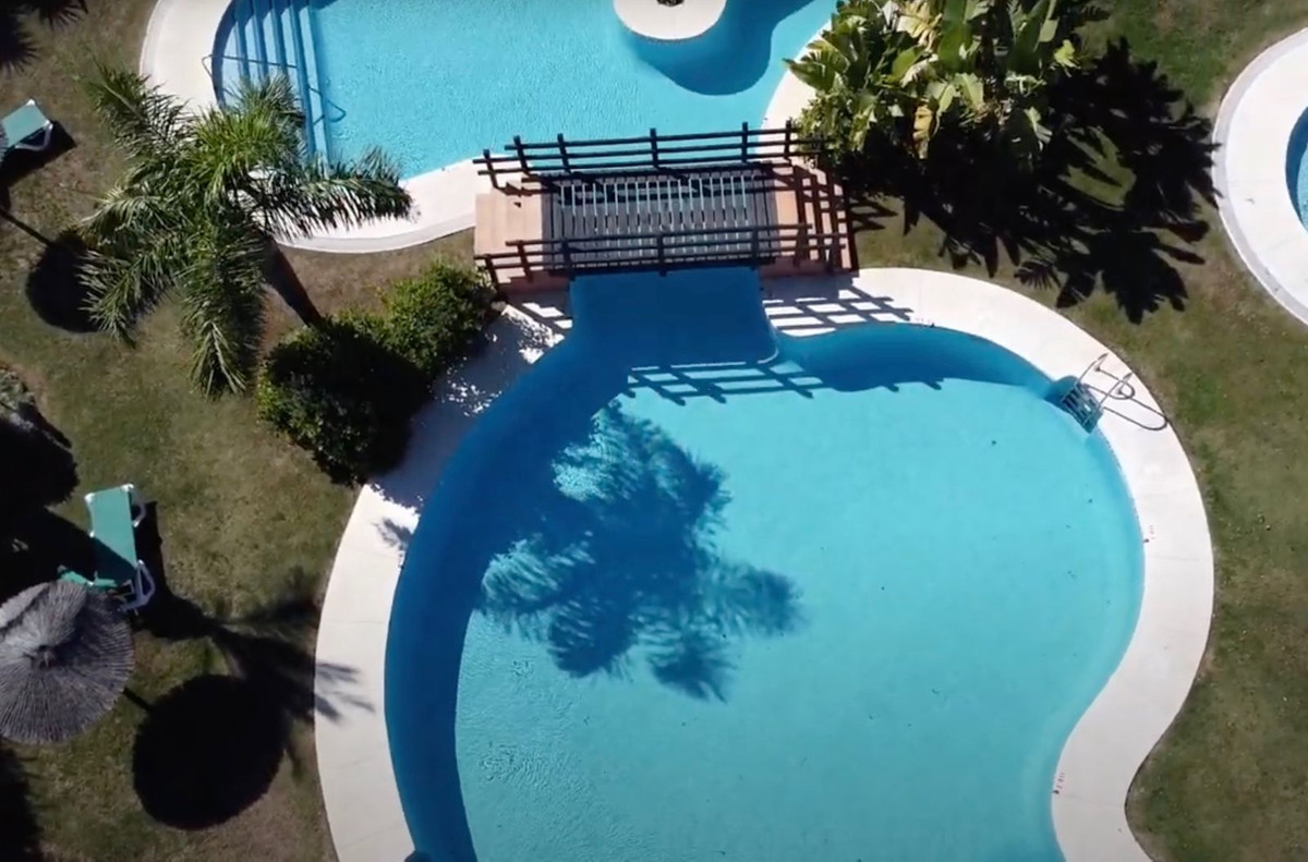 2 Bed Apartment for sale in La Mairena Costa Del Sol, Málaga, Spain
