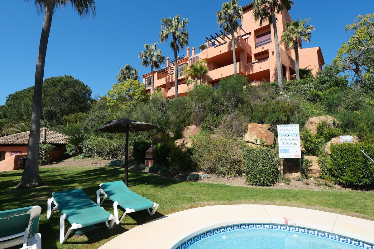 2 Bed Apartment for sale in La Mairena Costa Del Sol, Málaga, Spain