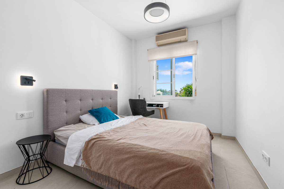 4 Bed Townhouse for sale in Bel Air Costa Del Sol, Málaga, Spain