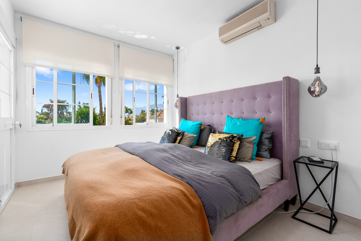 4 Bed Townhouse for sale in Bel Air Costa Del Sol, Málaga, Spain
