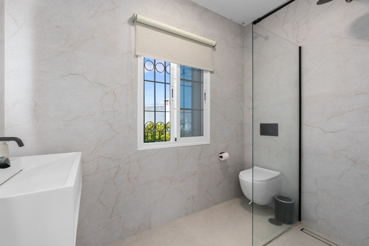 4 Bed Townhouse for sale in Bel Air Costa Del Sol, Málaga, Spain