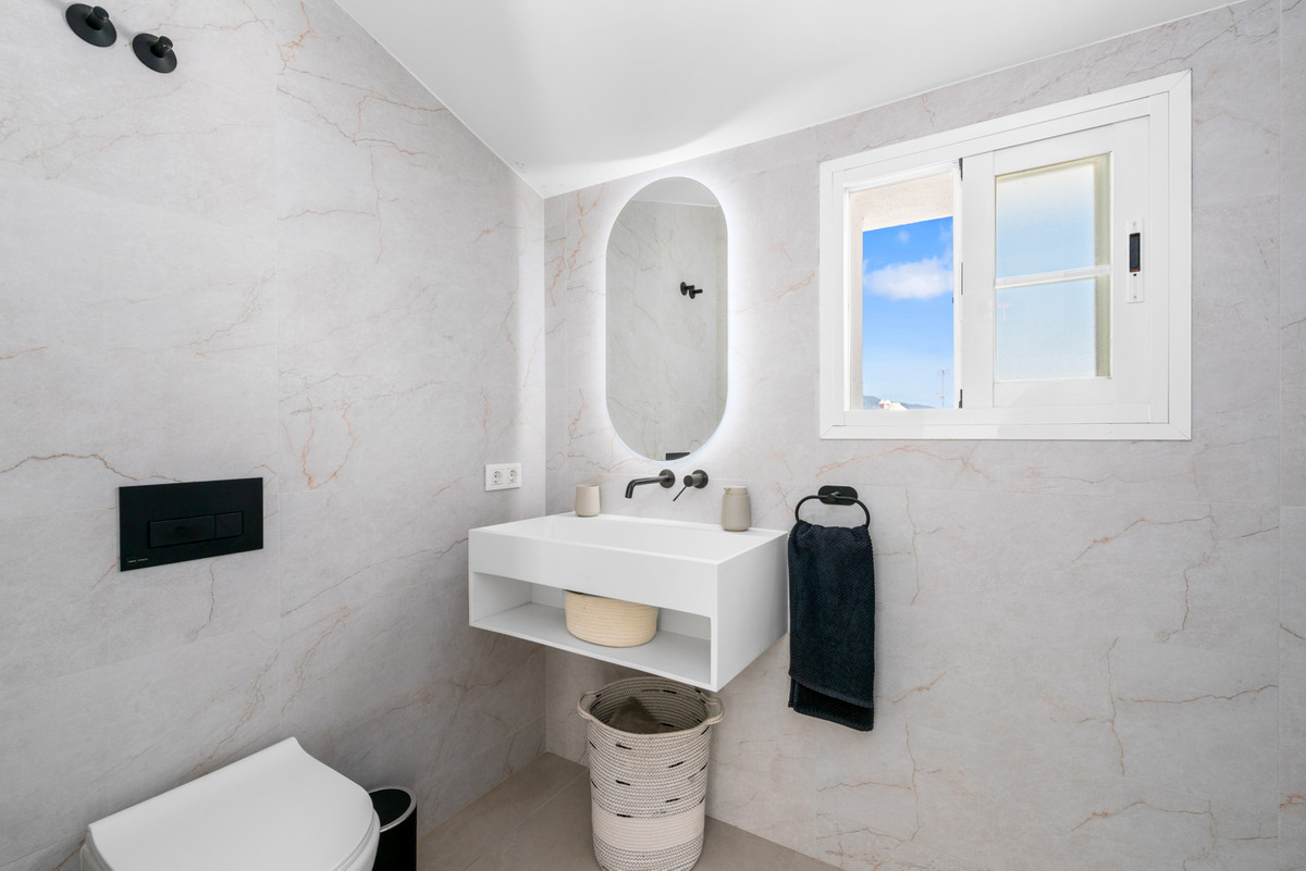 4 Bed Townhouse for sale in Bel Air Costa Del Sol, Málaga, Spain