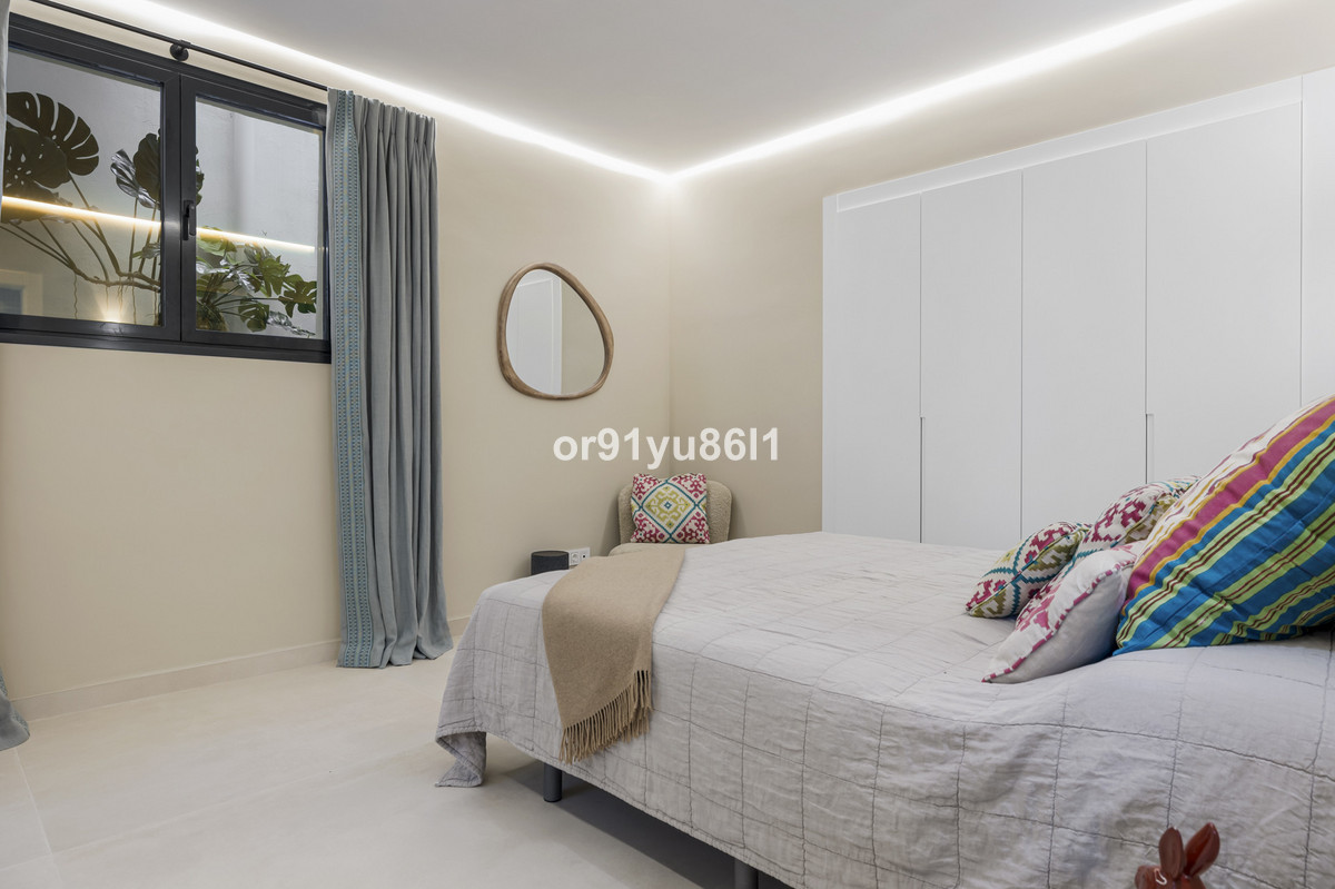 Se vende Villa - Chalet de 4 dormitorios en Costa Del Sol, Málaga, España