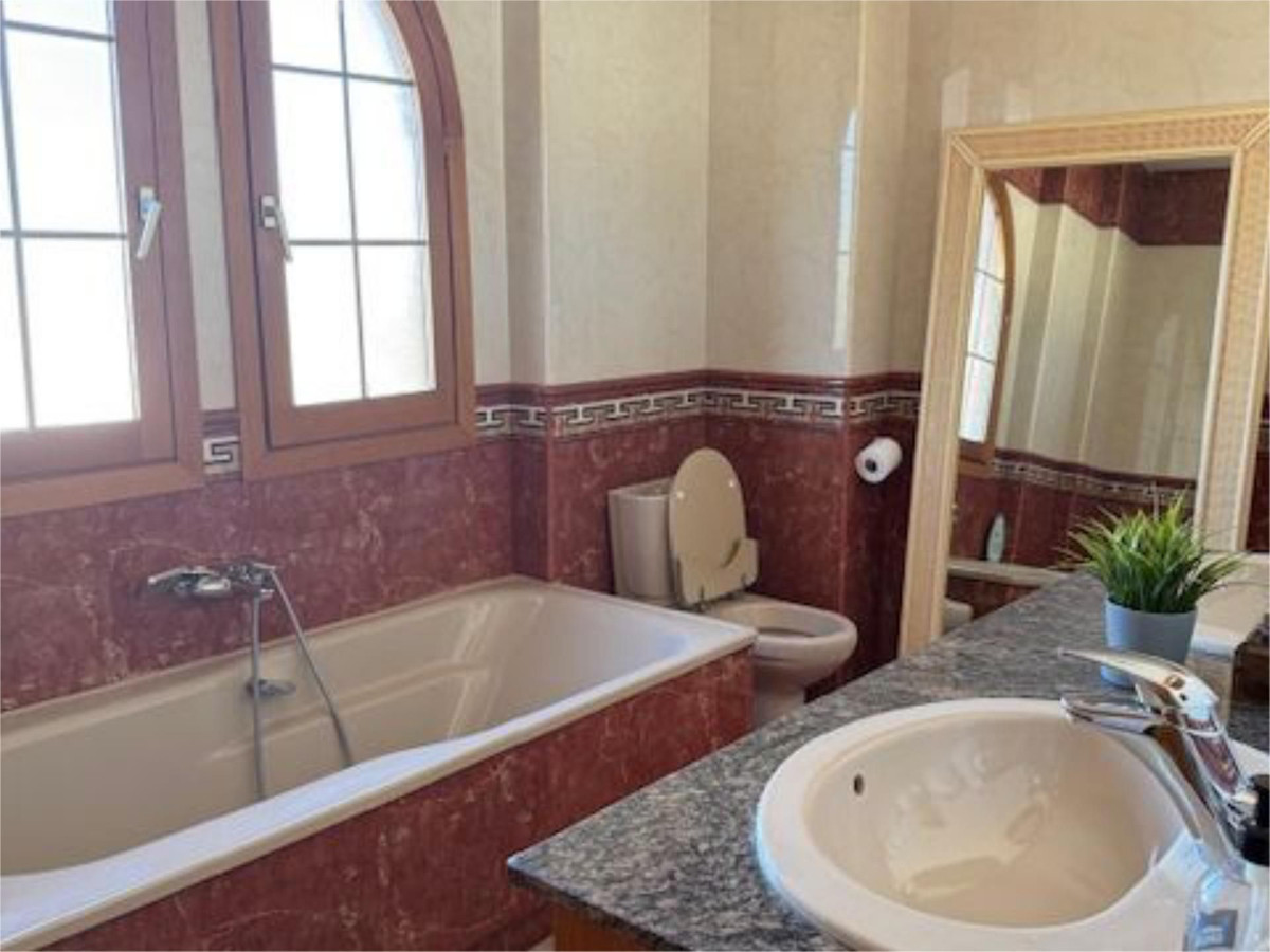 3 Bed Townhouse for sale in Calahonda Costa Del Sol, Málaga, Spain