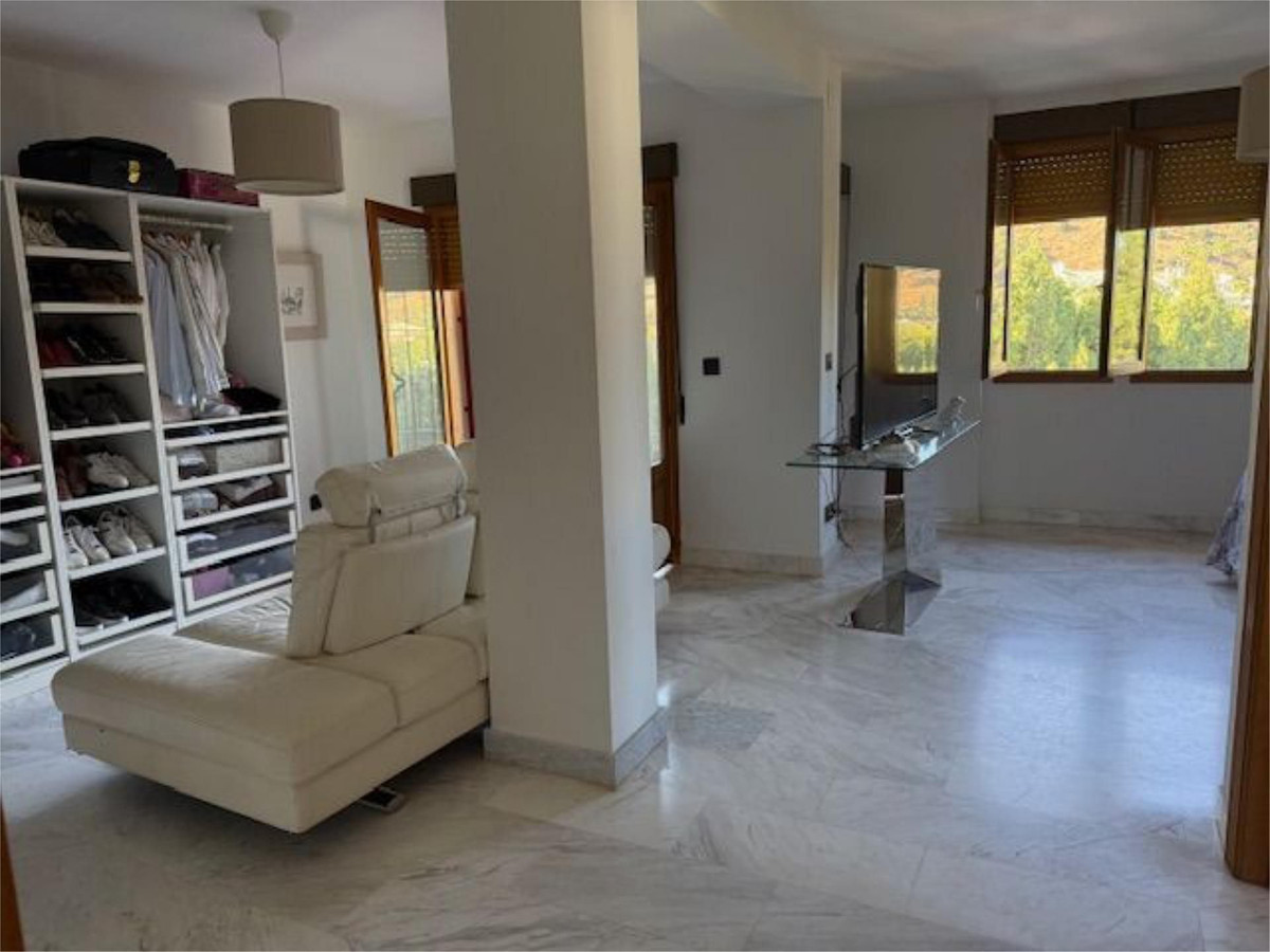 3 Bed Townhouse for sale in Calahonda Costa Del Sol, Málaga, Spain