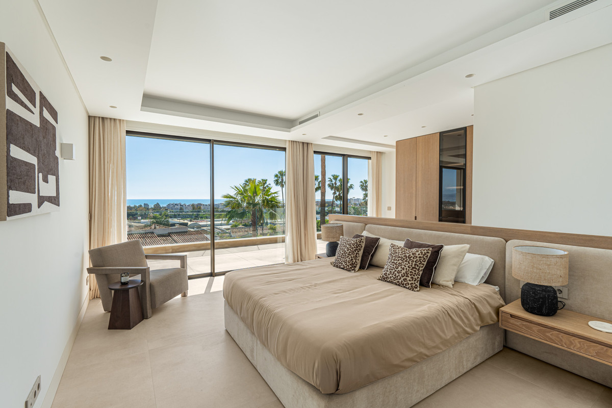 5 Bed Townhouse for sale in Málaga Centro Costa Del Sol, Málaga, Spain