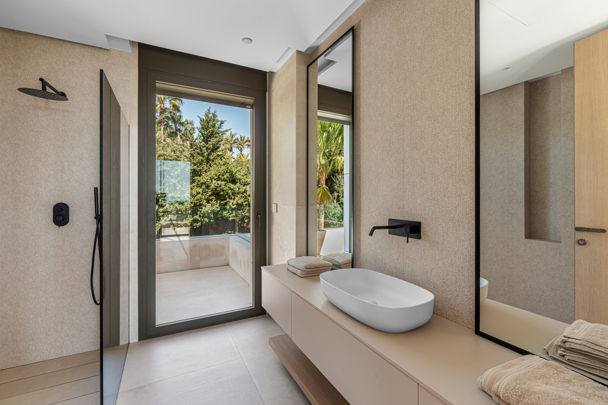 5 Bed Townhouse for sale in Málaga Centro Costa Del Sol, Málaga, Spain