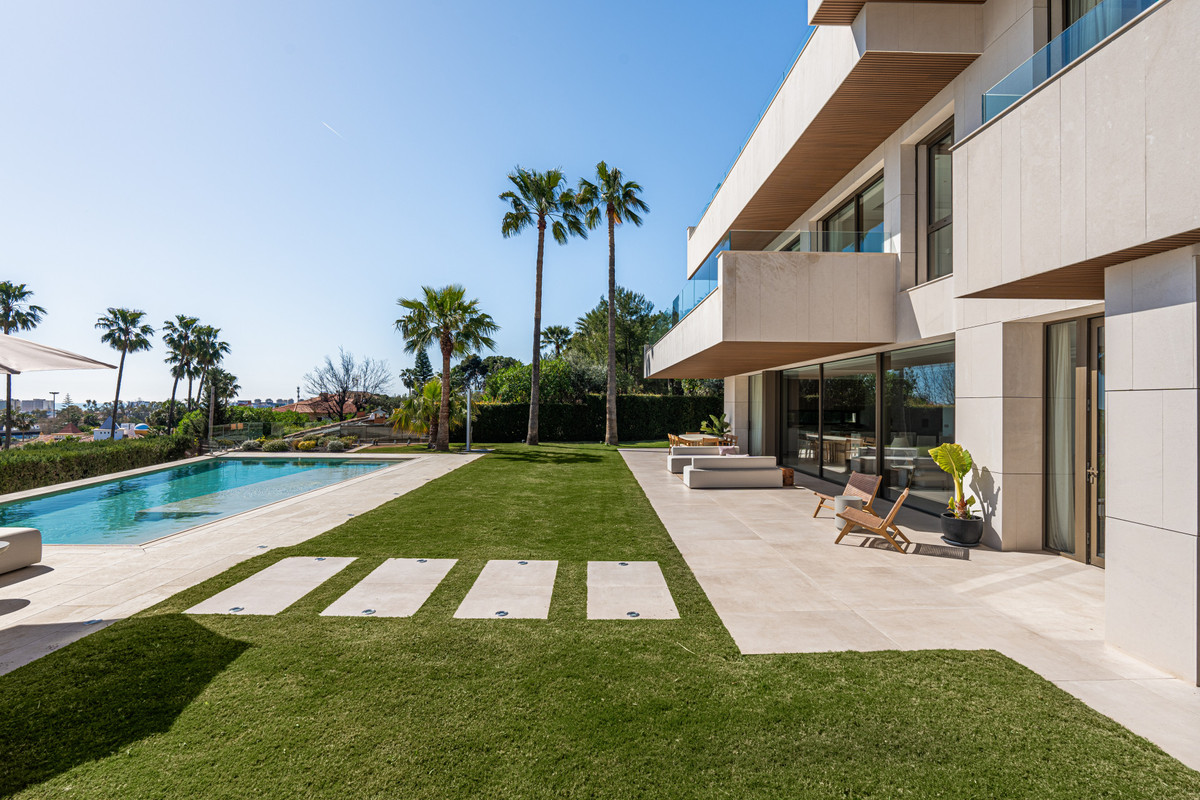5 Bed Townhouse for sale in Málaga Centro Costa Del Sol, Málaga, Spain