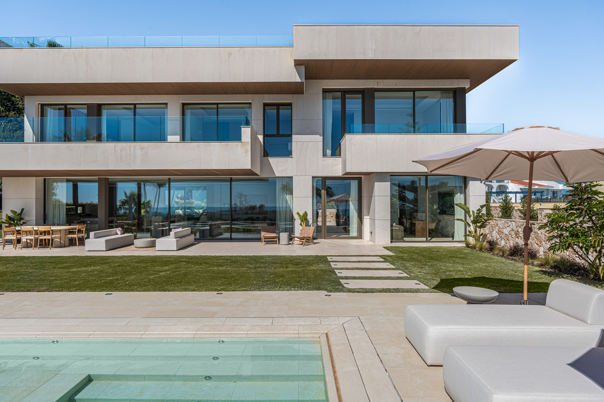 5 Bed Townhouse for sale in Málaga Centro Costa Del Sol, Málaga, Spain
