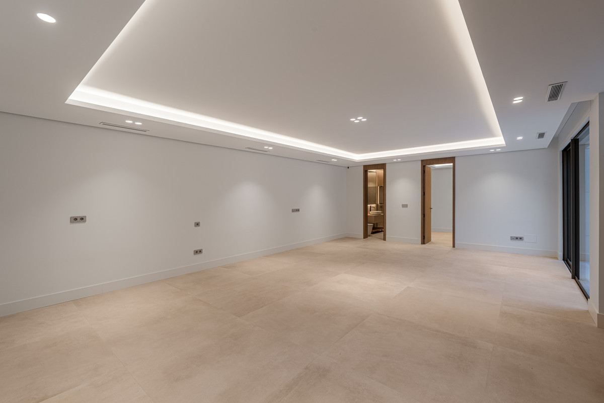 5 Bed Townhouse for sale in Málaga Centro Costa Del Sol, Málaga, Spain