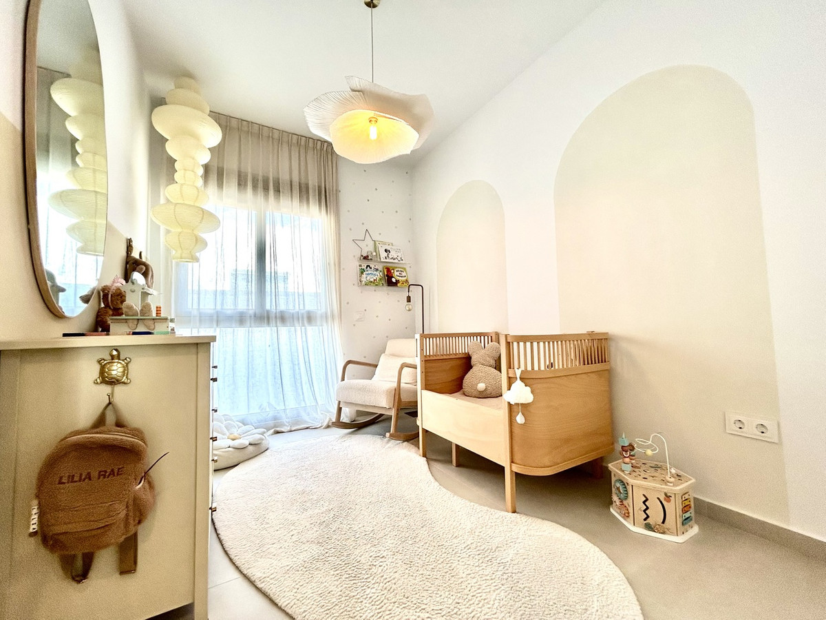 Se vende Villa - Chalet de 4 dormitorios en Costa Blanca, Alicante, España