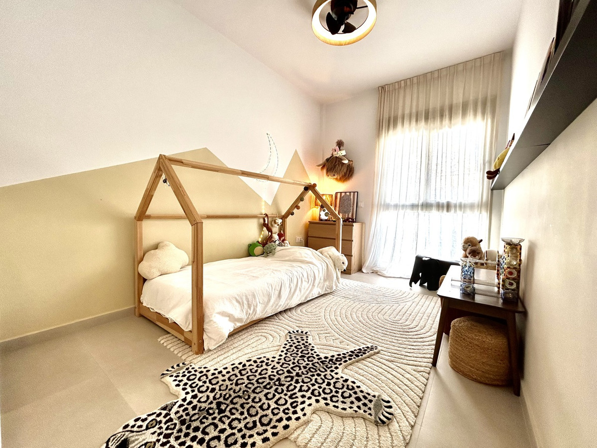 Se vende Villa - Chalet de 4 dormitorios en Costa Blanca, Alicante, España