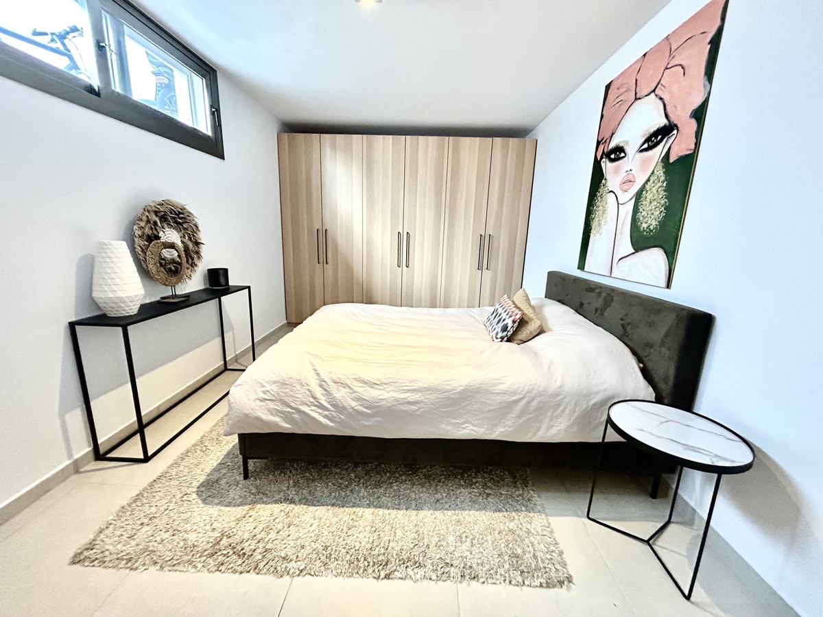 Se vende Villa - Chalet de 4 dormitorios en Costa Blanca, Alicante, España