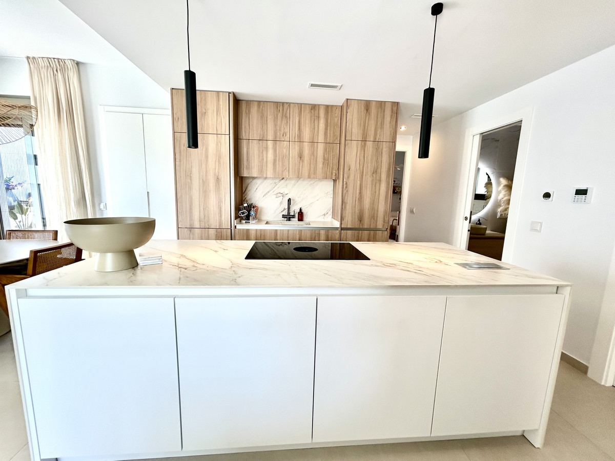 Se vende Villa - Chalet de 4 dormitorios en Costa Blanca, Alicante, España