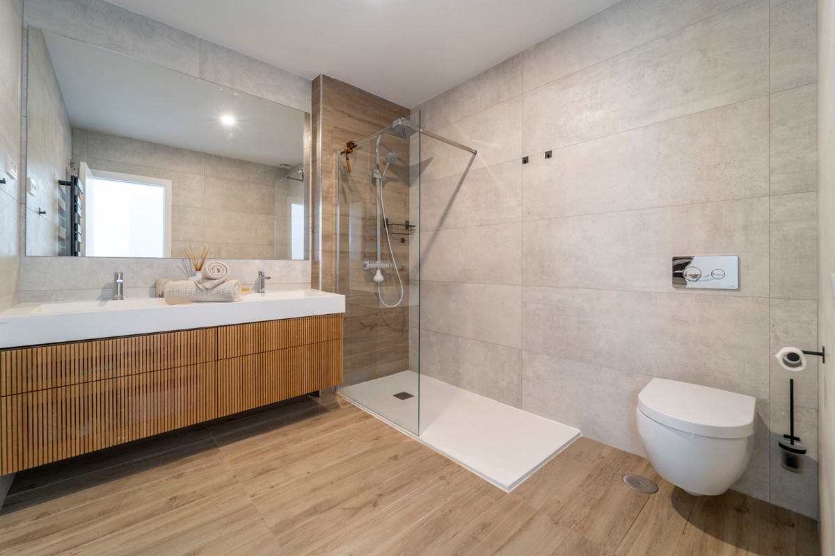 3 Bed Apartment for sale in Marbella Costa Del Sol, Málaga, Spain