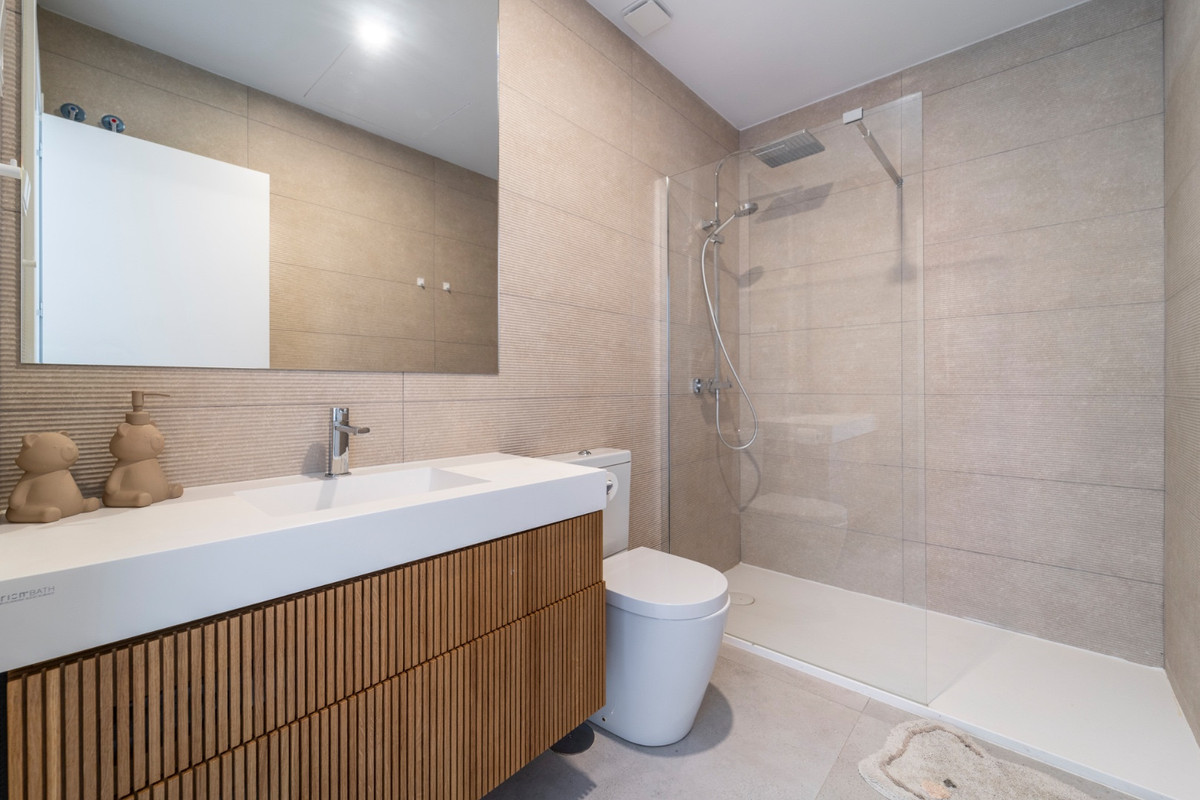 3 Bed Apartment for sale in Marbella Costa Del Sol, Málaga, Spain