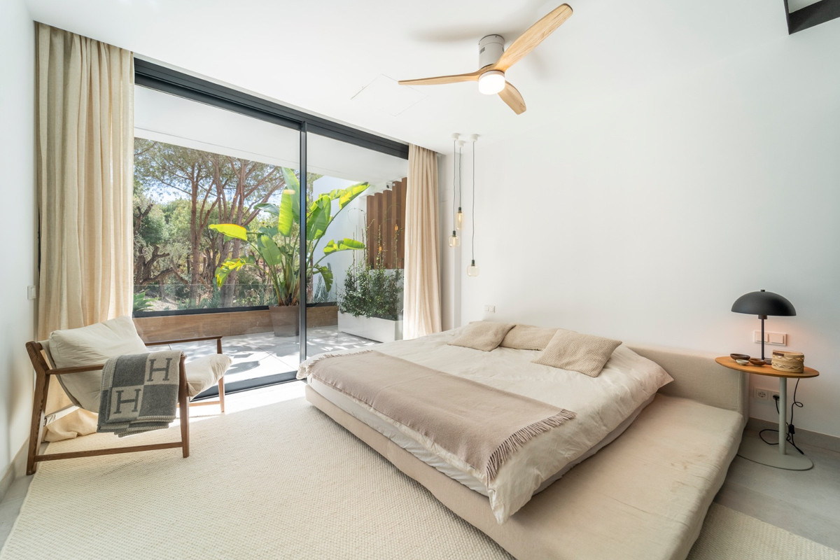 3 Bed Apartment for sale in Marbella Costa Del Sol, Málaga, Spain