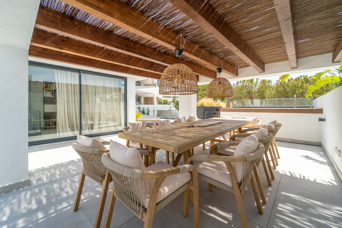 3 Bed Apartment for sale in Marbella Costa Del Sol, Málaga, Spain