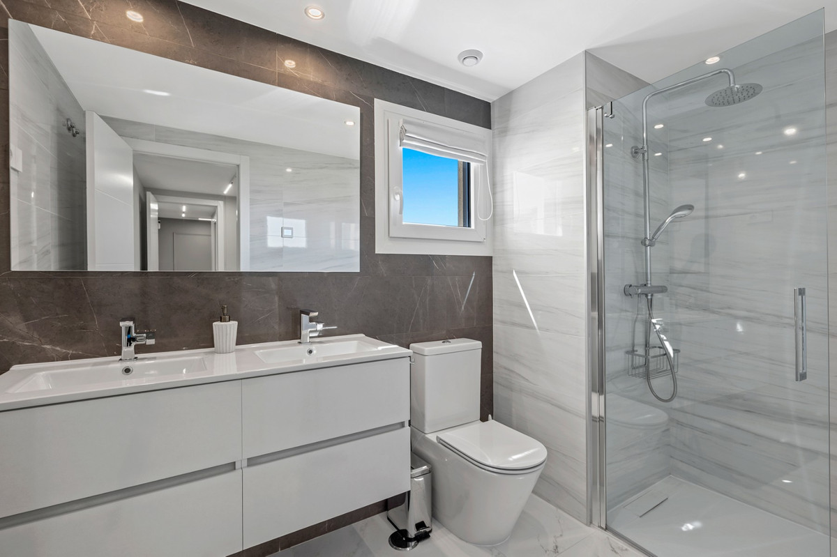 3 Bed Apartment for sale in Punta Prima Costa Blanca, Alicante, Spain