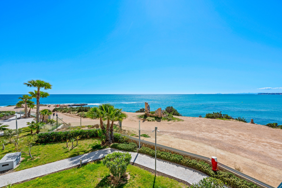 3 Bed Apartment for sale in Punta Prima Costa Blanca, Alicante, Spain