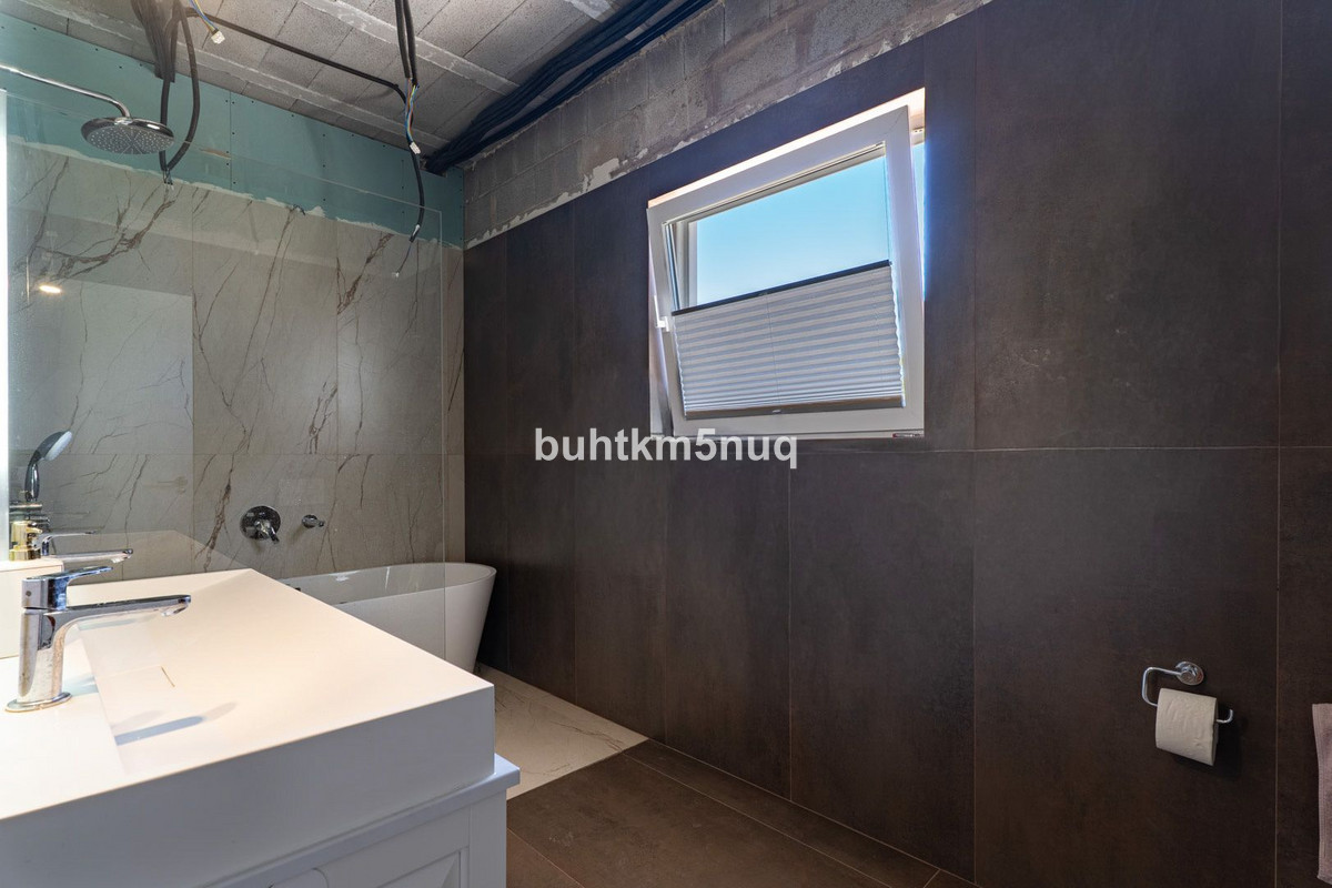 3 Bed Townhouse for sale in Calpe Costa Blanca, Alicante, Spain