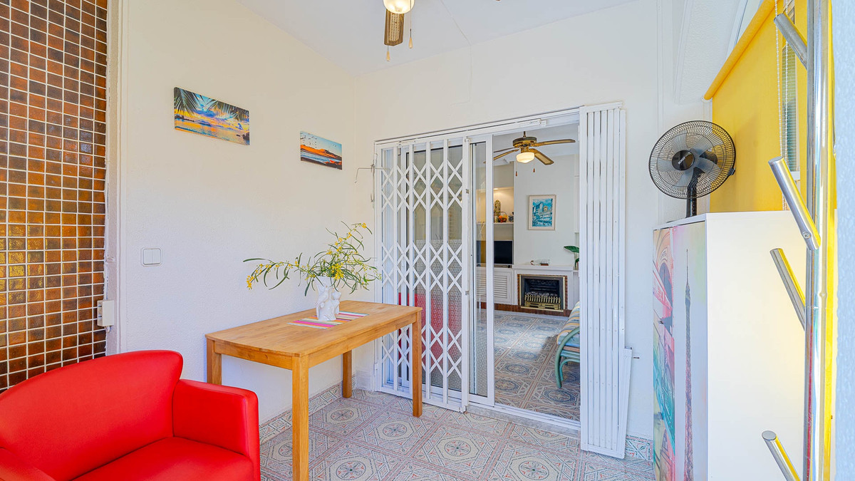 Se vende Apartamento Planta Baja de 2 dormitorios en Costa Blanca, Alicante, España