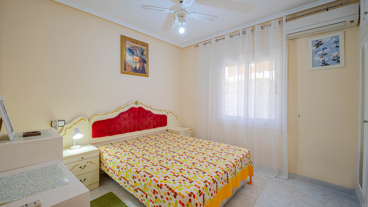 Se vende Apartamento Planta Baja de 2 dormitorios en Costa Blanca, Alicante, España