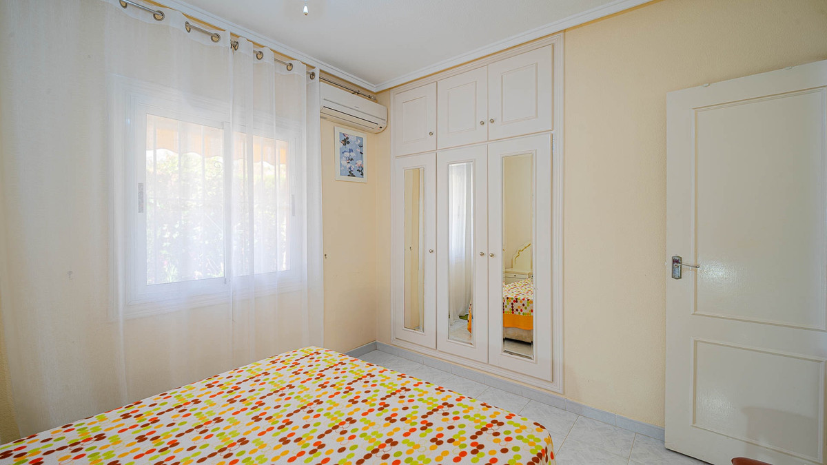 Se vende Apartamento Planta Baja de 2 dormitorios en Costa Blanca, Alicante, España