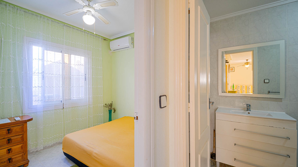 Se vende Apartamento Planta Baja de 2 dormitorios en Costa Blanca, Alicante, España
