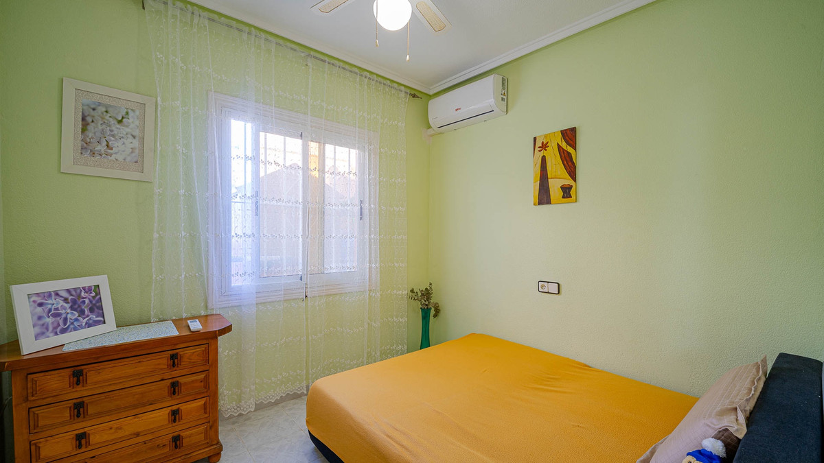 Se vende Apartamento Planta Baja de 2 dormitorios en Costa Blanca, Alicante, España