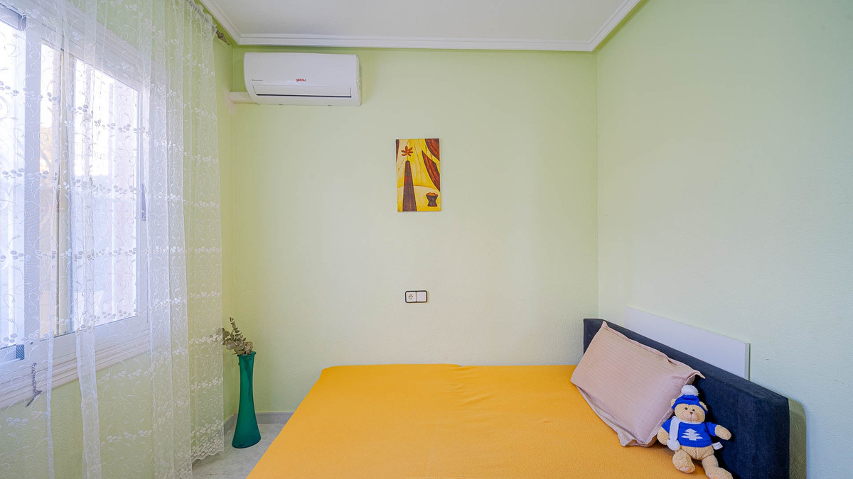 Se vende Apartamento Planta Baja de 2 dormitorios en Costa Blanca, Alicante, España