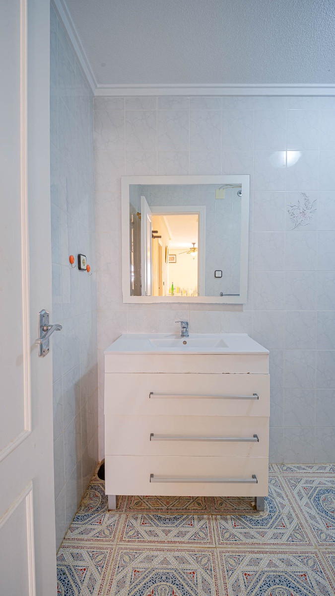 Se vende Apartamento Planta Baja de 2 dormitorios en Costa Blanca, Alicante, España