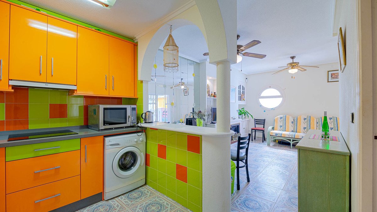 Se vende Apartamento Planta Baja de 2 dormitorios en Costa Blanca, Alicante, España