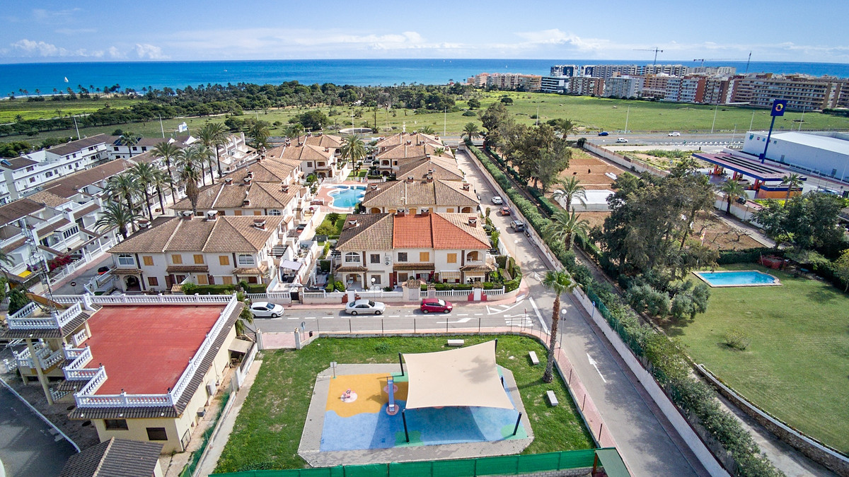 Se vende Apartamento Planta Baja de 2 dormitorios en Costa Blanca, Alicante, España