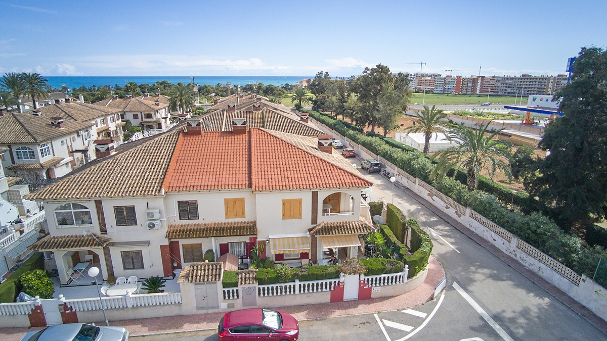 Se vende Apartamento Planta Baja de 2 dormitorios en Costa Blanca, Alicante, España