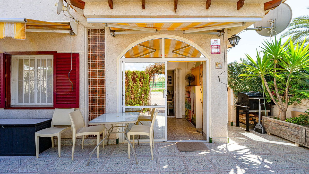 Se vende Apartamento Planta Baja de 2 dormitorios en Costa Blanca, Alicante, España