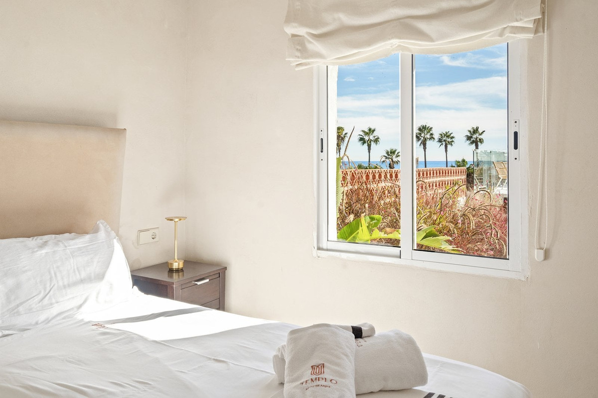 Se vende Hotel de 12 dormitorios en Costa Del Sol, Cadiz, España