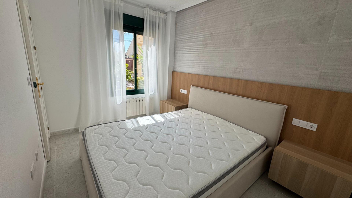 Se vende Apartamento Planta Baja de 2 dormitorios en Costa Blanca, Alicante, España