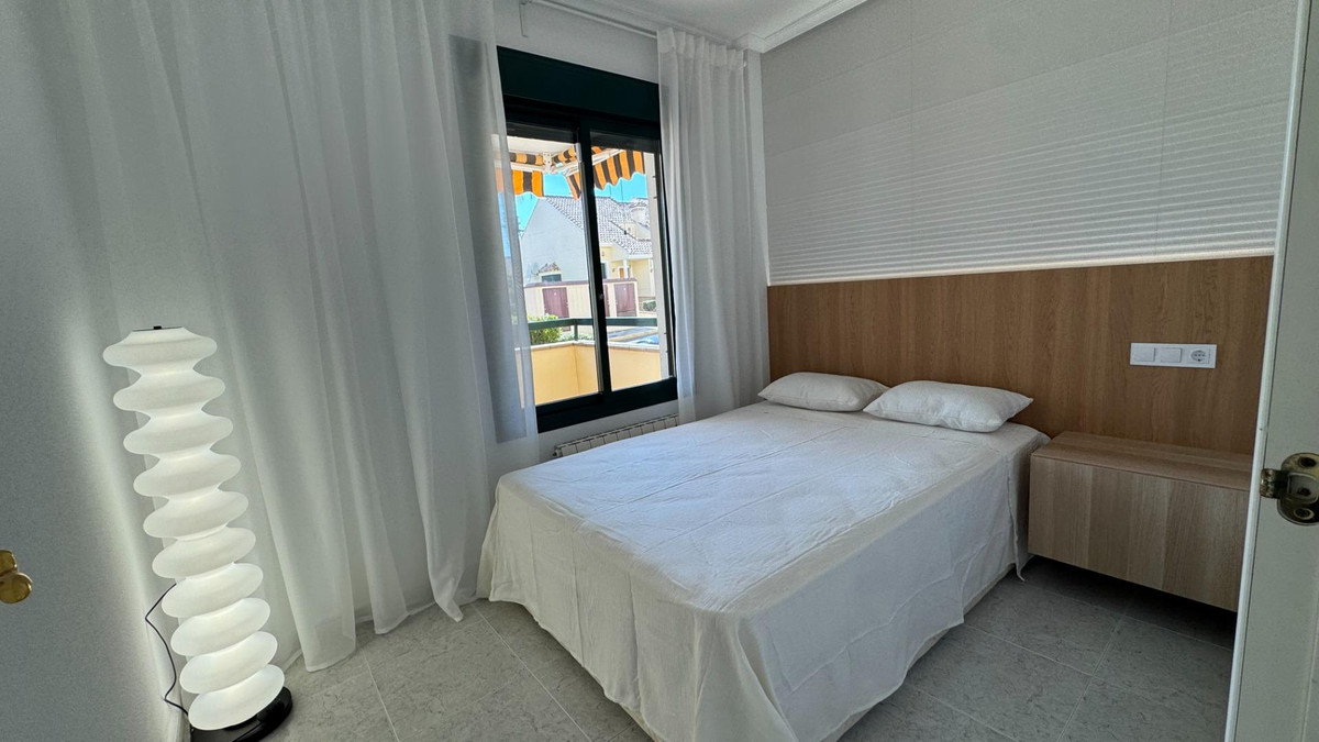 Se vende Apartamento Planta Baja de 2 dormitorios en Costa Blanca, Alicante, España