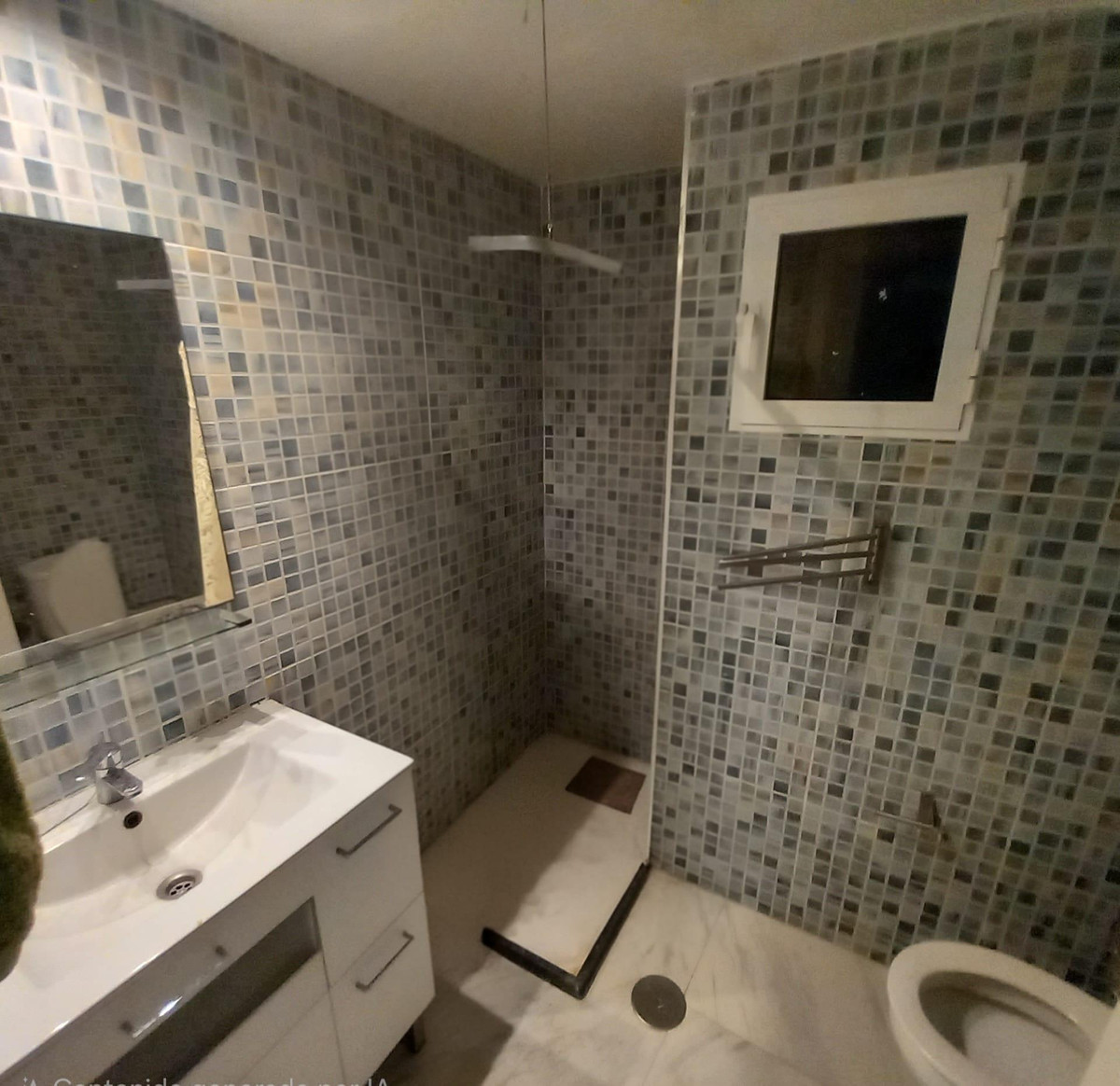 Se vende Apartamento Planta Media de 3 dormitorios en Costa Blanca, Alicante, España