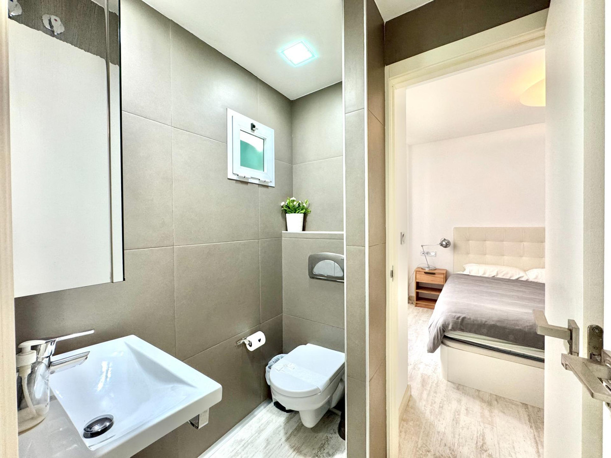 3 Bed Apartment for sale in Torrevieja Costa Blanca, Alicante, Spain