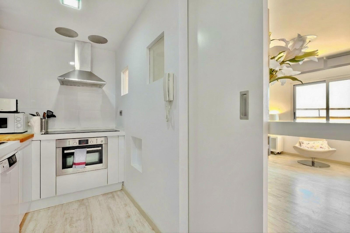 3 Bed Apartment for sale in Torrevieja Costa Blanca, Alicante, Spain