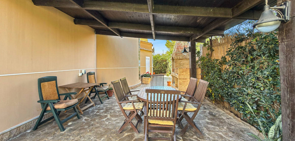 5 Bed Townhouse for sale in Torrevieja Costa Blanca, Alicante, Spain