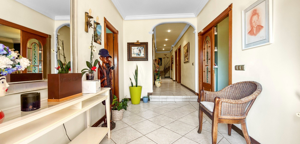 5 Bed Townhouse for sale in Torrevieja Costa Blanca, Alicante, Spain